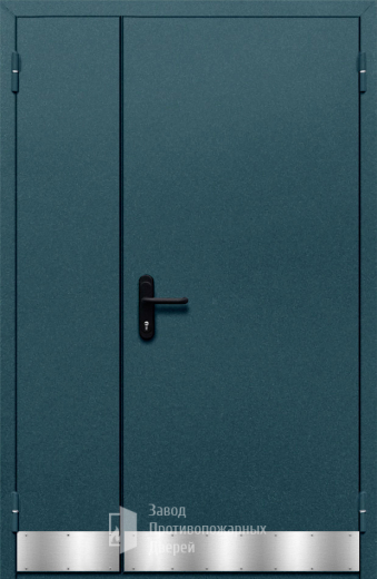 Фото двери «Полуторная с отбойником №33» в Твери